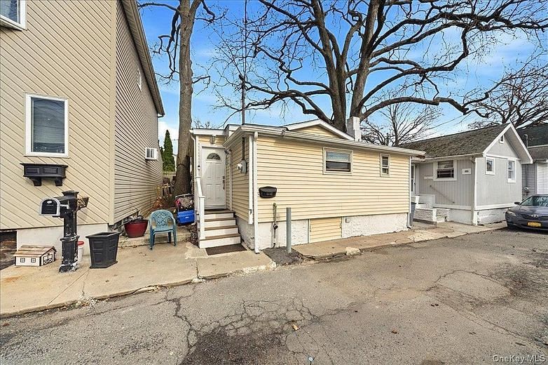133B Edgewater Park #133B