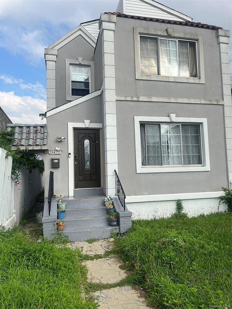 134-11 Francis Lewis Blvd Boulevard