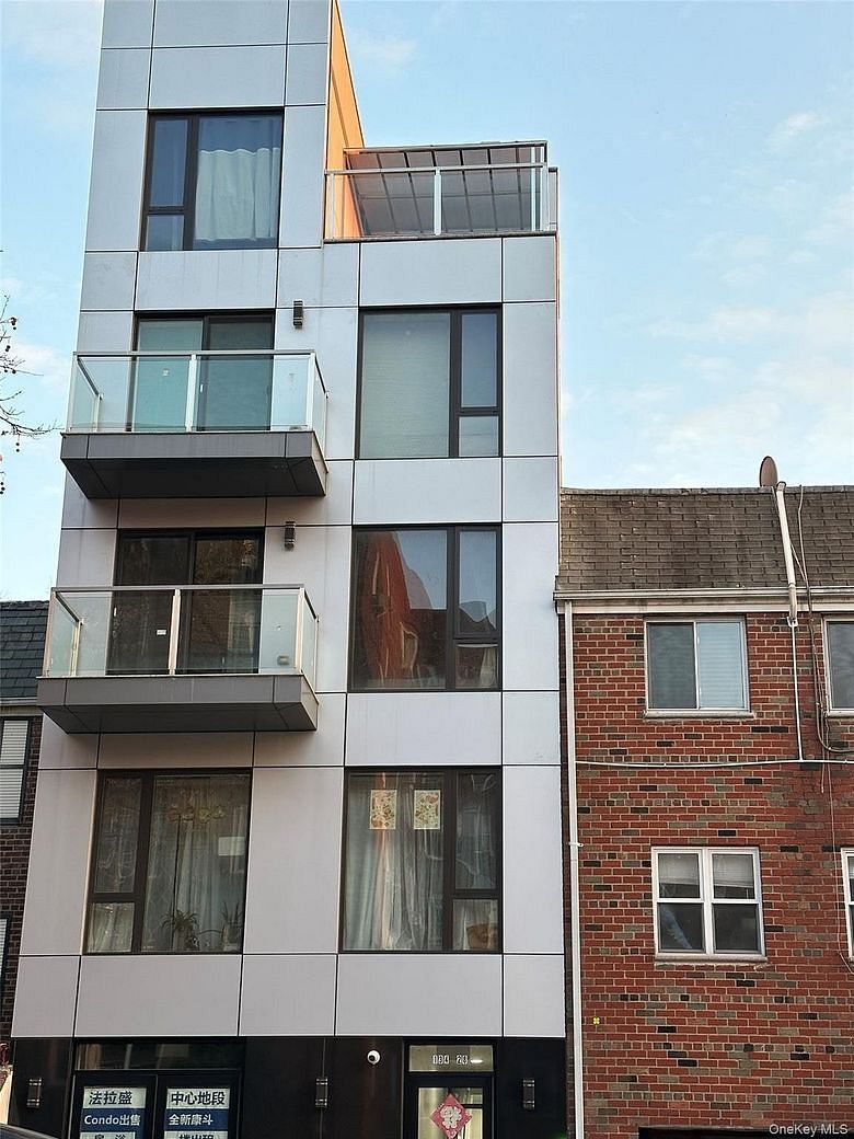 134-28 Blossom Ave #2B