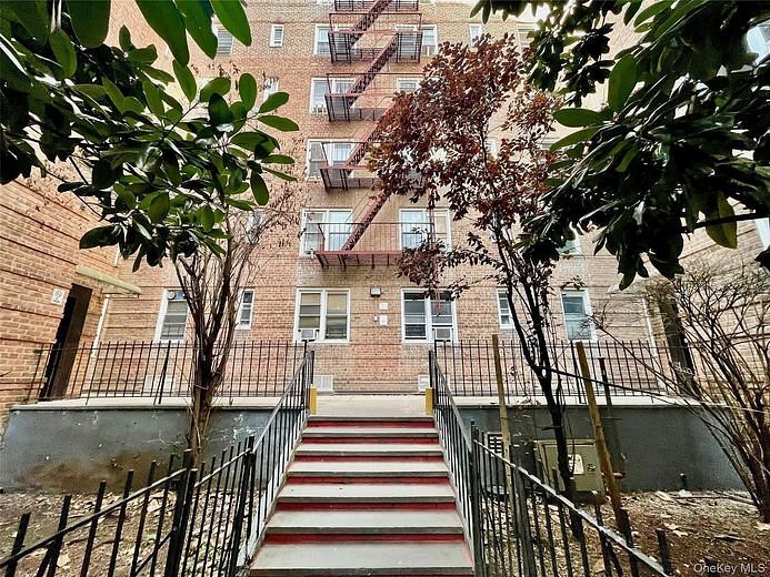 134-33 Blossom Ave #3B