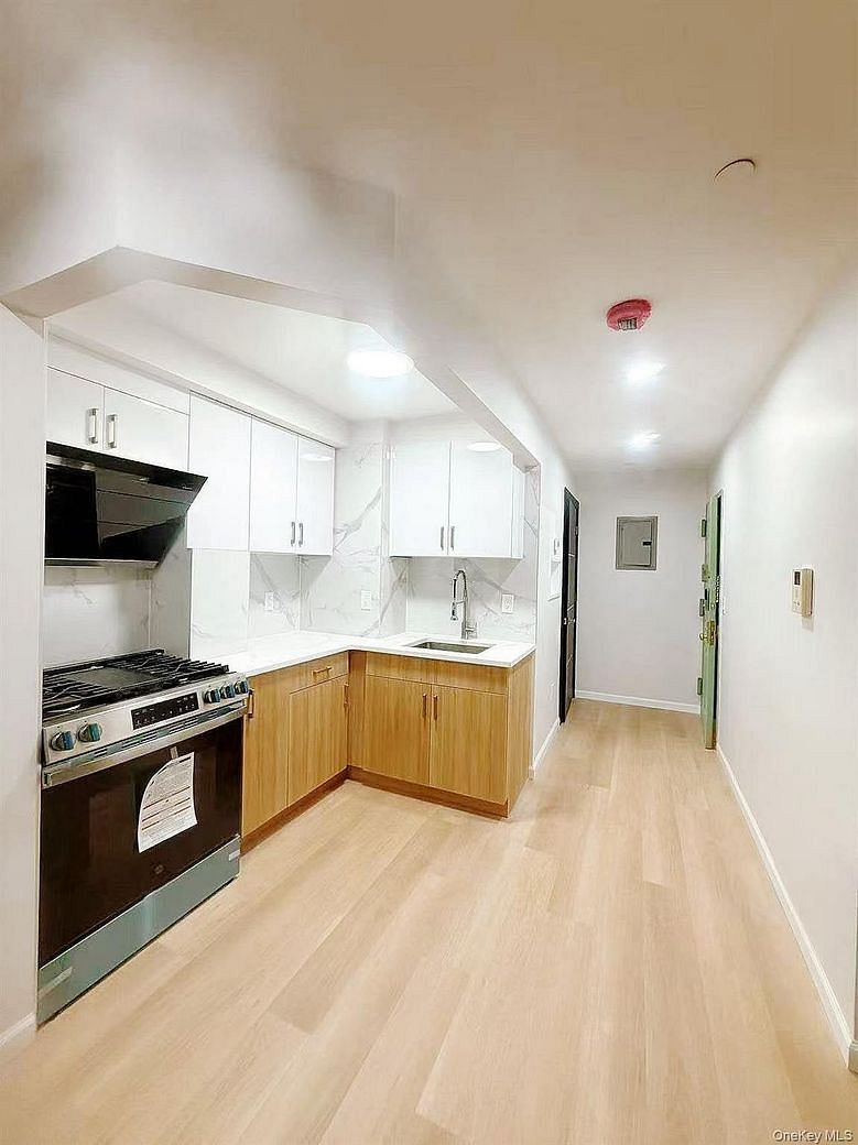 134-43 Maple Avenue #4C