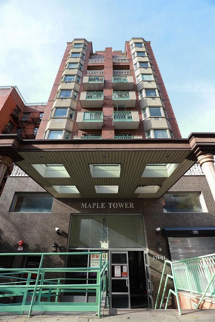 134-43 Maple Avenue #4D