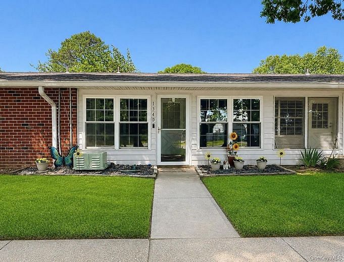 134 Eastbourne Court #134D