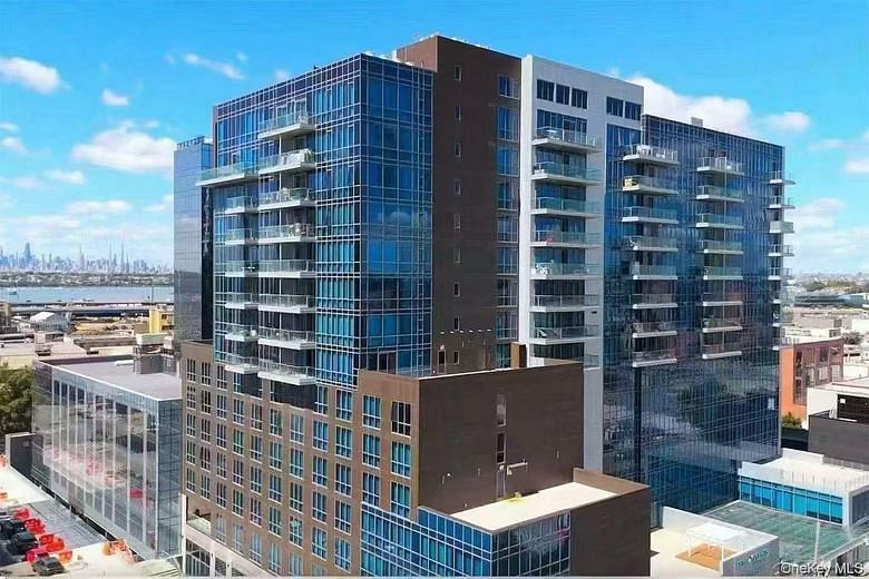 13437 35th Avenue #11K