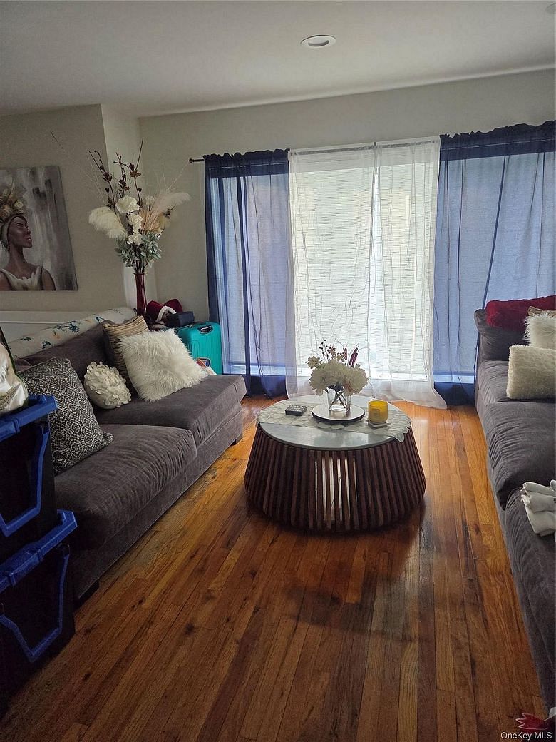 1344 Bay 25th Street