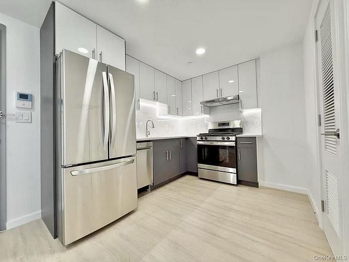 13450 Blossom Avenue #4F