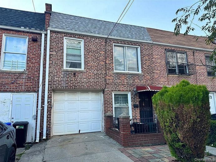 135-18 118th Street