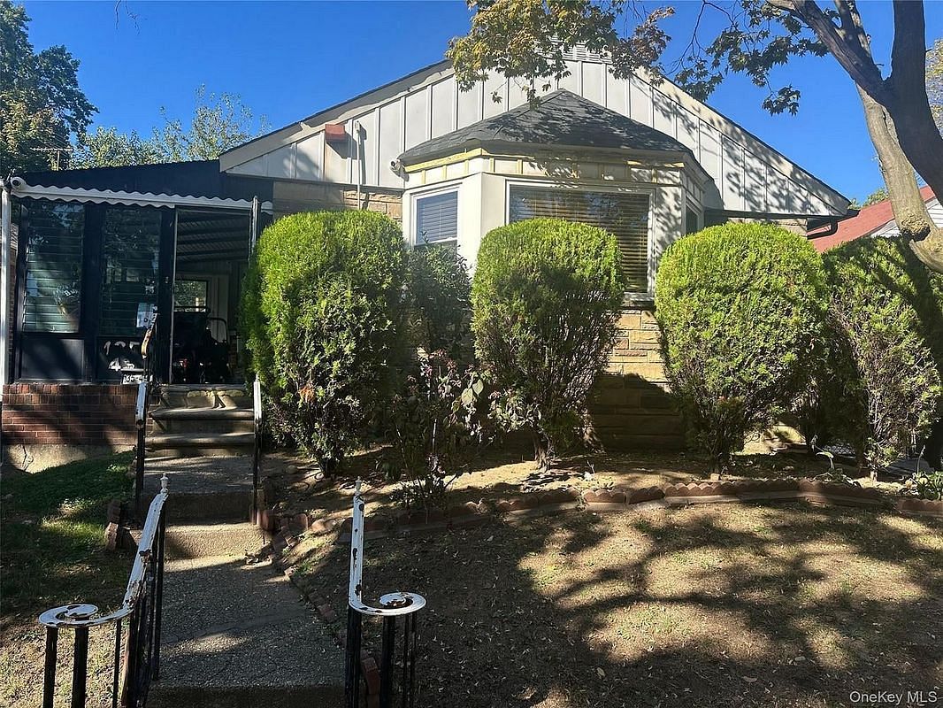 Image 1 of 1 for 135-43 77th avenue in Queens, New York, NY, 11367