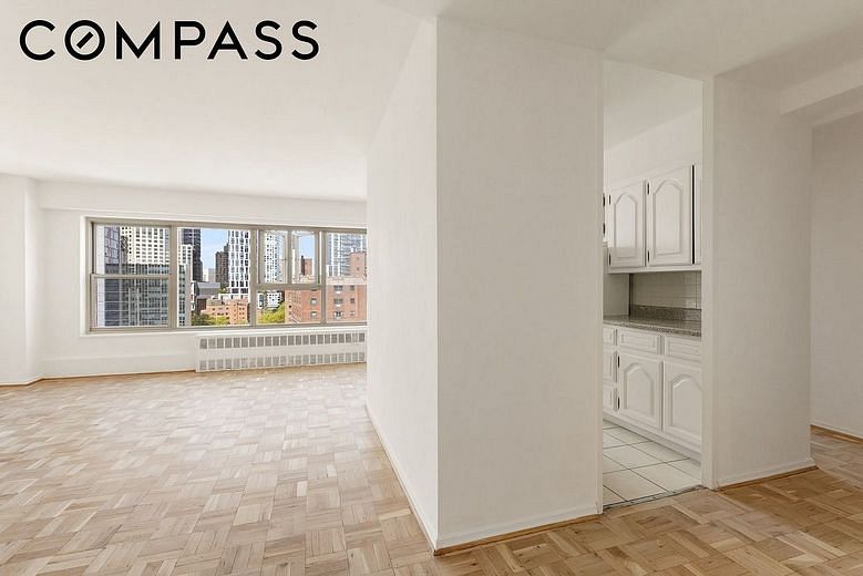 135 Ashland Place #16C