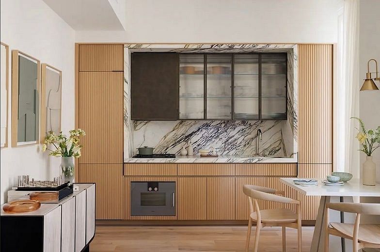135 East 47th Street #22A