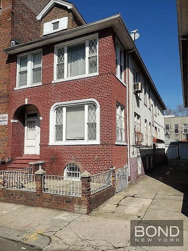 135 East 92nd Street #2Family