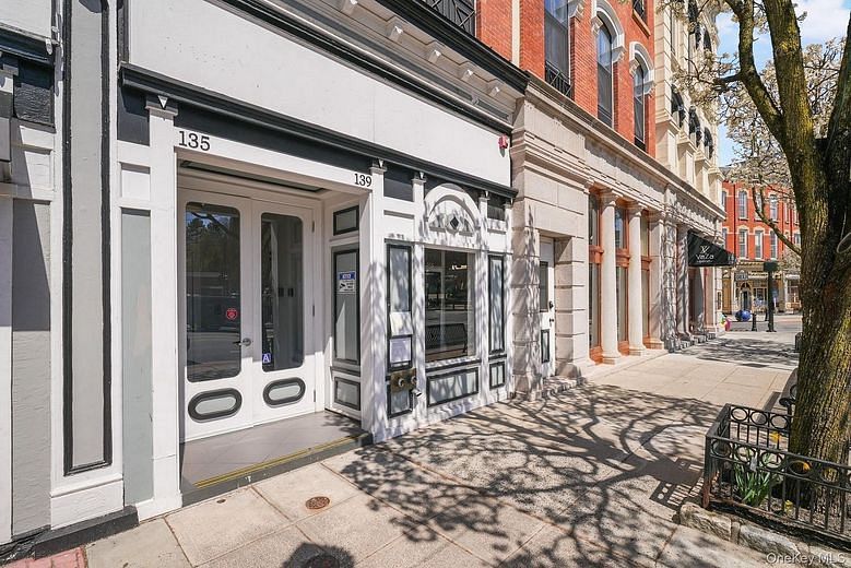 135 Main Street #302