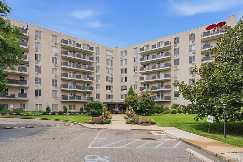 135 Post Avenue #2J