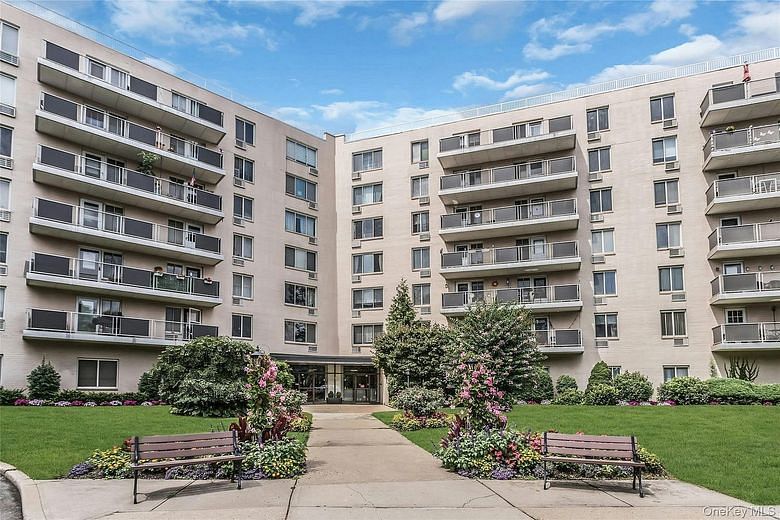 135 Post Avenue #6B