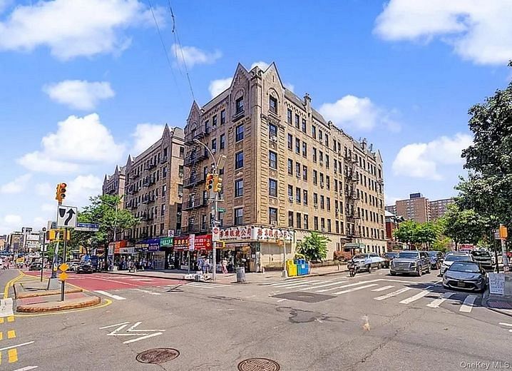 136-05 Sanford Avenue #2L