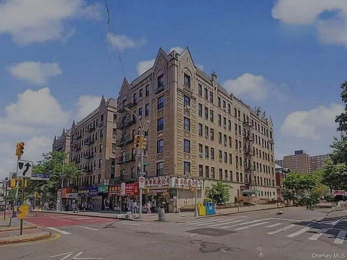 136-05 Sanford Avenue #4O