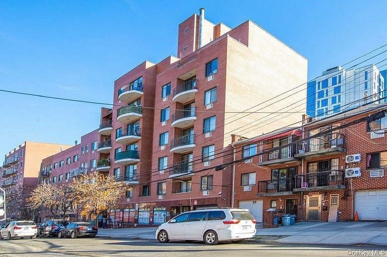 136-16 35th Avenue #7C