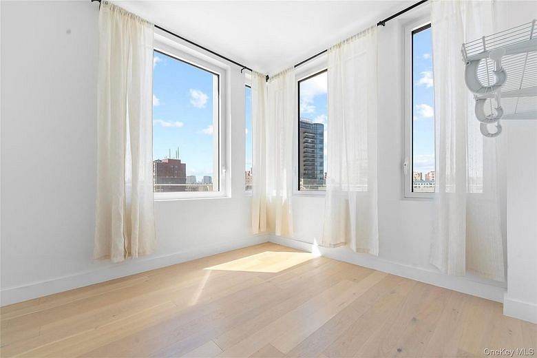 136-18 Maple Avenue #5F