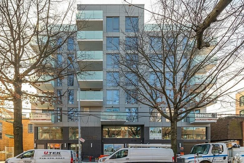 136-80 41 Avenue #6B