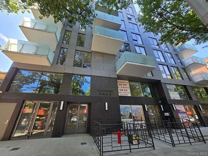 136-80 41 Avenue #7D