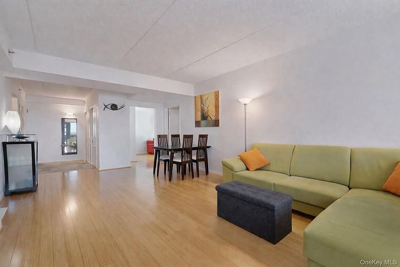 136 Beach 117th Street #4N