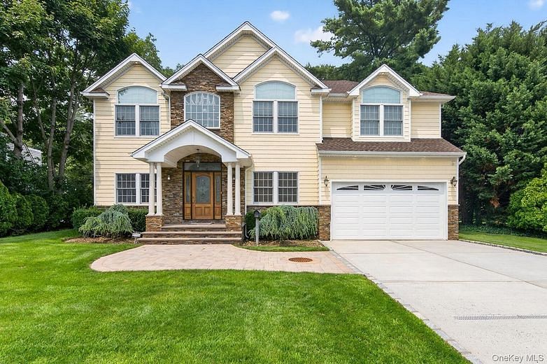 136 Circle Drive