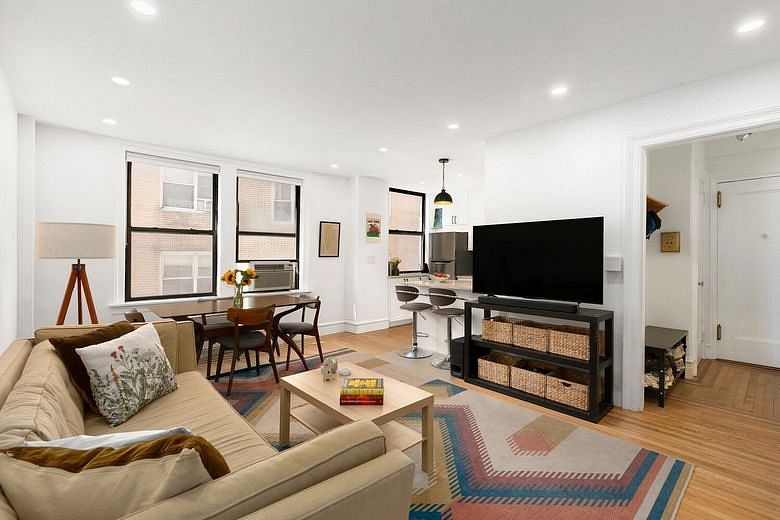 136 East 36th Street #10DE