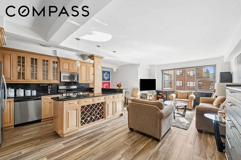 136 East 76th Street #15A