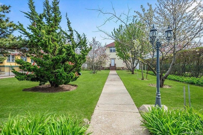136 Lido Boulevard
