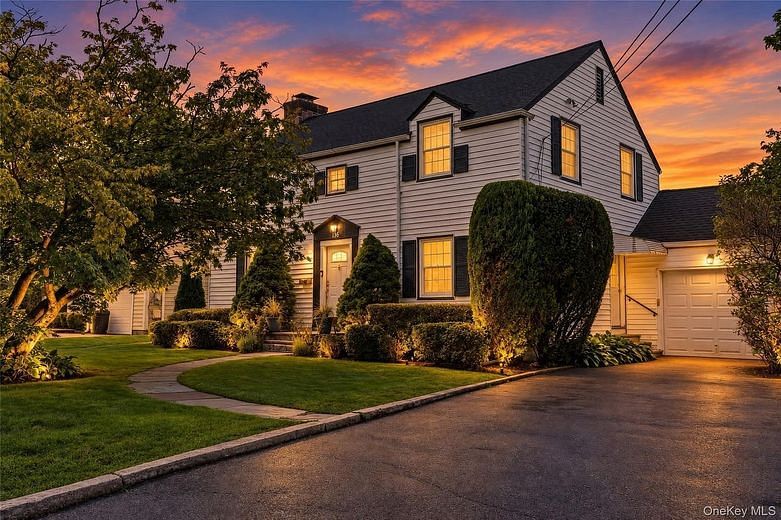 136 Wilmot Circle