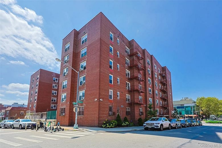 13604 Cherry Avenue #4E
