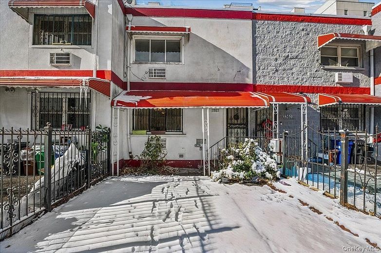 1361 Intervale Avenue