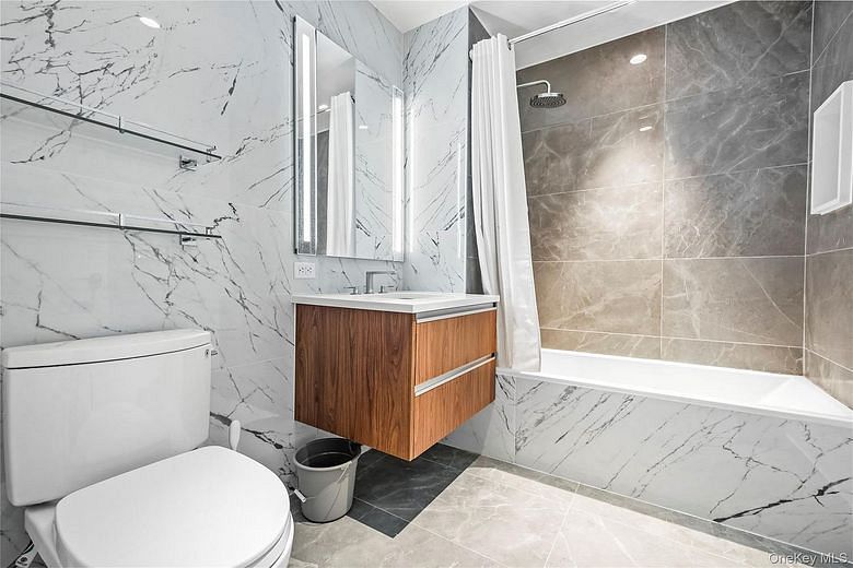 13618 Maple Avenue #5G