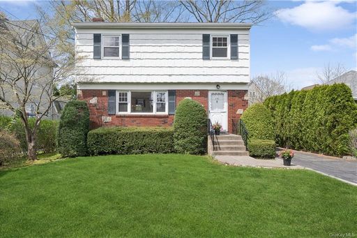 Image 1 of 32 for 137 Bell Road in Westchester, Eastchester, NY, 10583