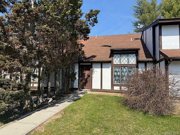 137 Fieldstone Court