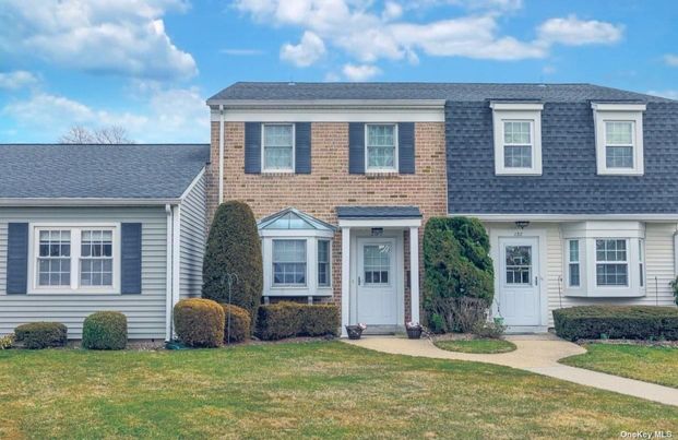 Image 1 of 24 for 137 Harbor Road S #137 in Long Island, Amityville, NY, 11701