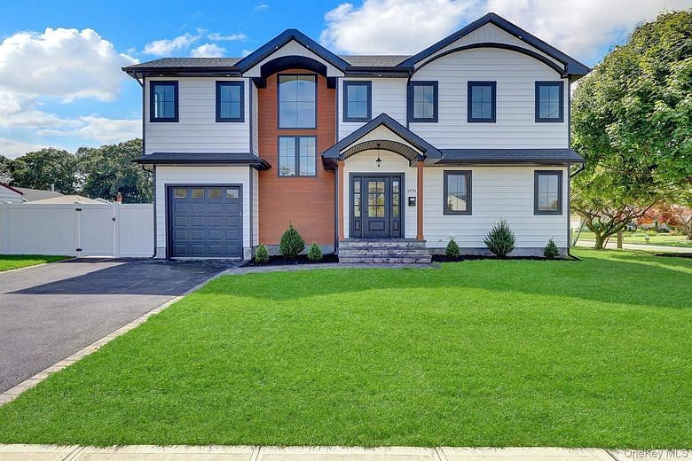 1370 Noel Court