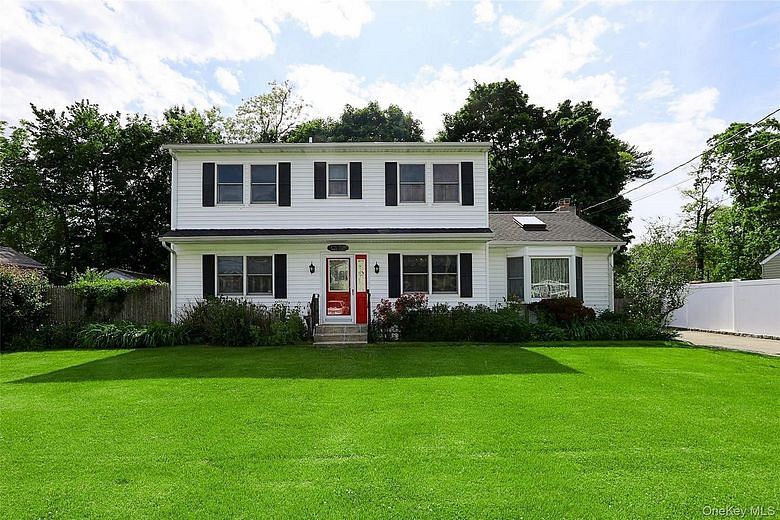 1372 Pine Drive