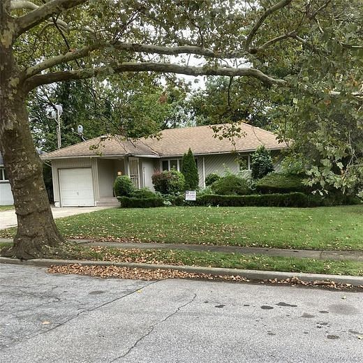 1375 Carole Court