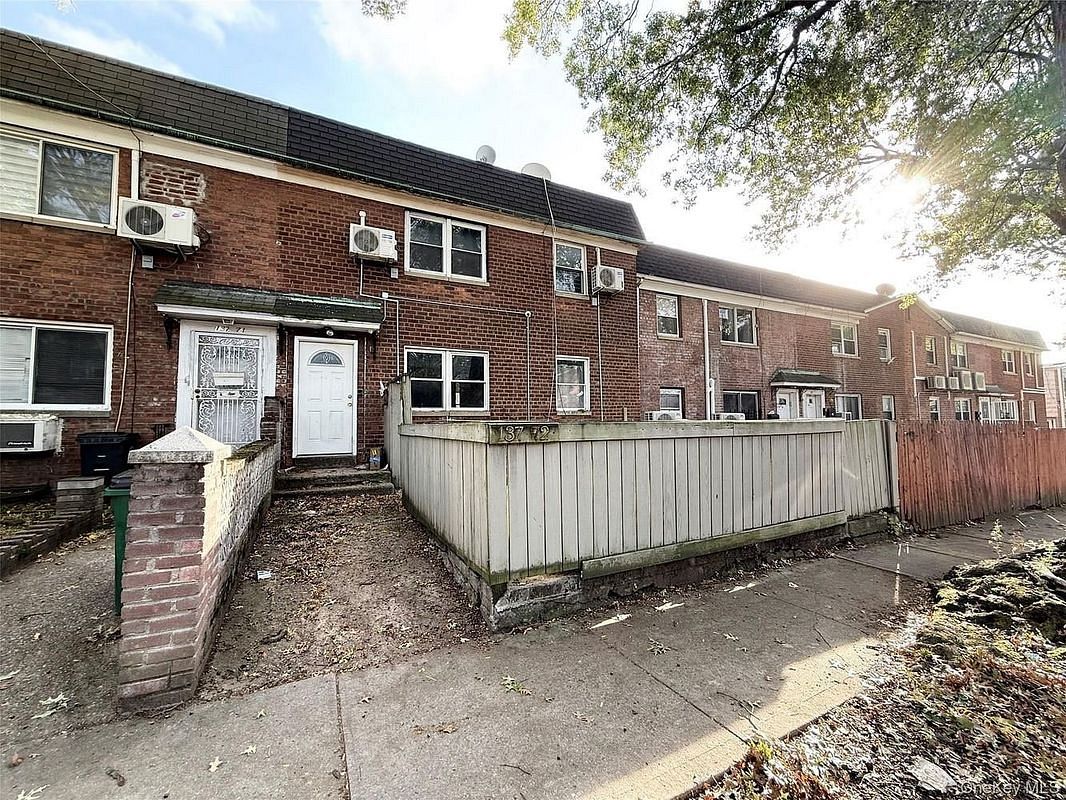 Image 1 of 6 for 13772 70th Avenue in Queens, New York, NY, 11367