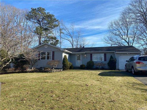 Image 1 of 20 for 37 Highview Ln in Long Island, Ridge, NY, 11961