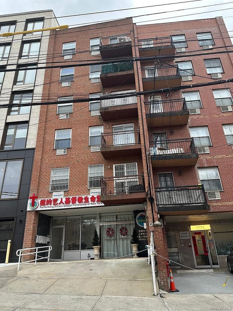 138-10 35 Avenue #4B