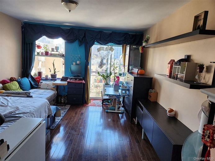 138-10 35th Avenue #5