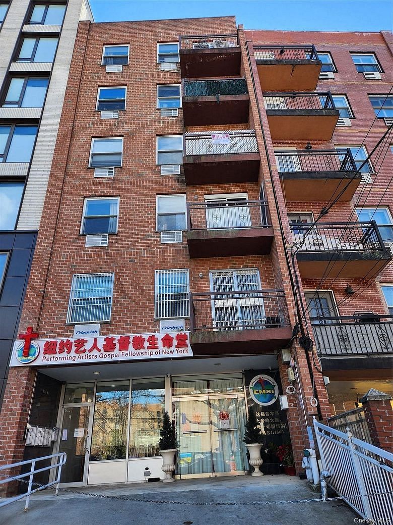 138-10 35th Avenue #5
