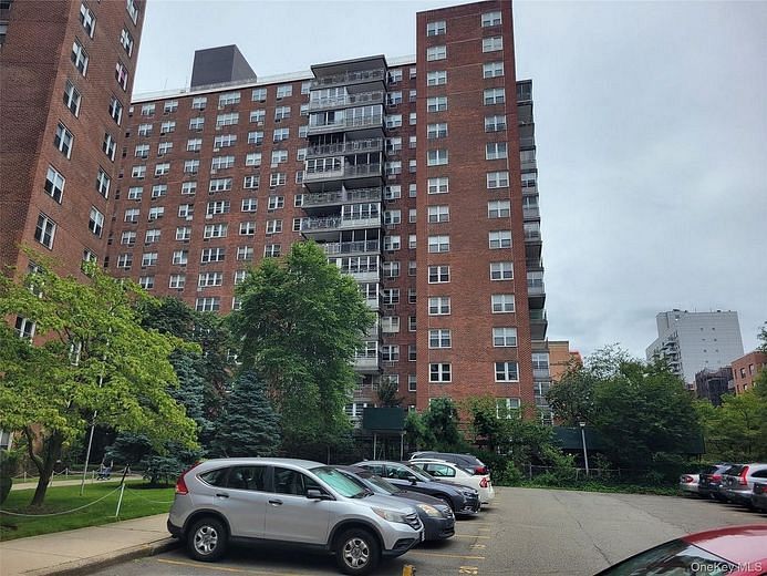 138-10 Franklin Avenue #5H