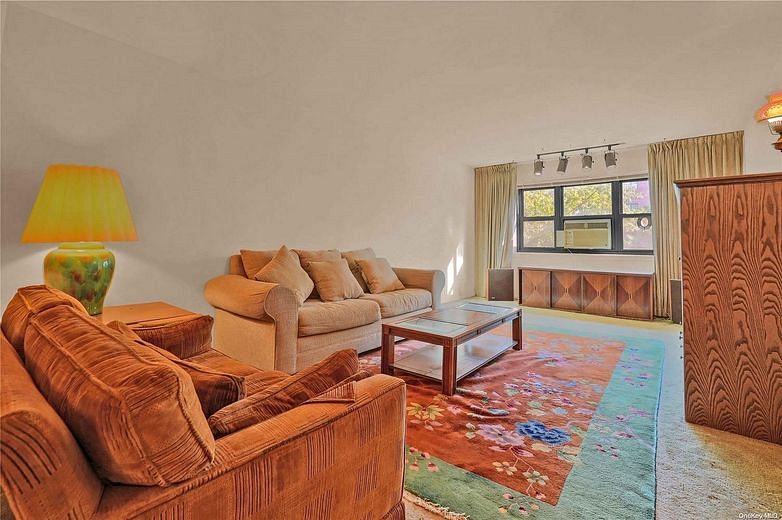 138-25 31 Drive #2E