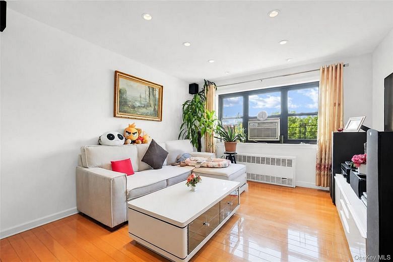 138-25 31 Drive #6L