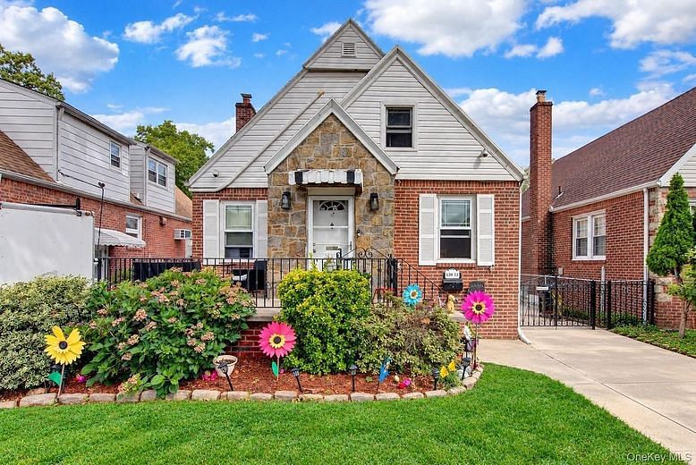 138-33 62nd Road