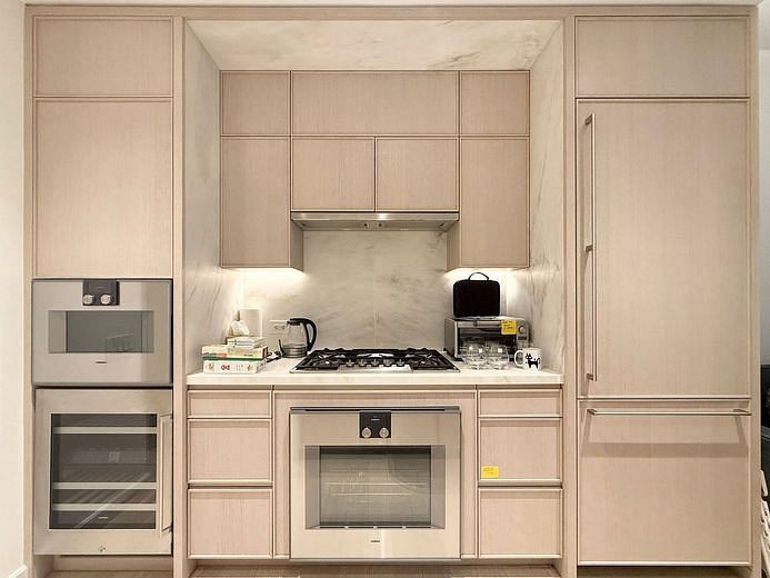 138 East 50th Street #11B