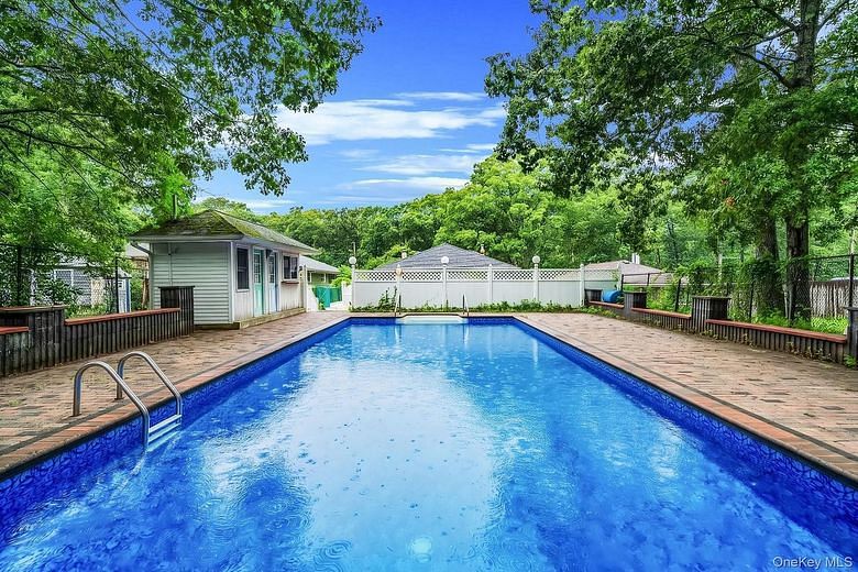 138 River Road